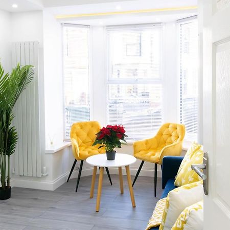 Open Mind Property - 6 Luxury Bedrooms With Free Parking بورتسماوث المظهر الخارجي الصورة