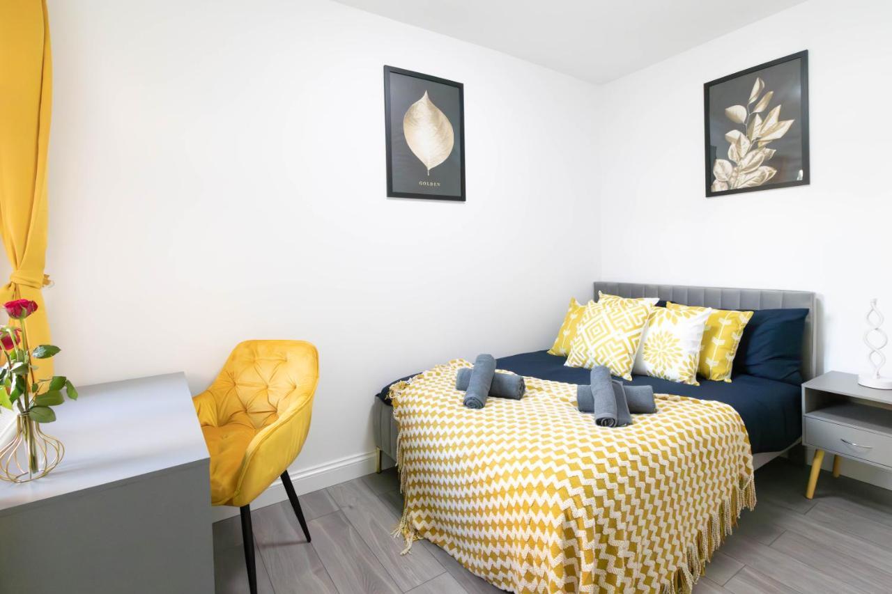 Open Mind Property - 6 Luxury Bedrooms With Free Parking بورتسماوث المظهر الخارجي الصورة
